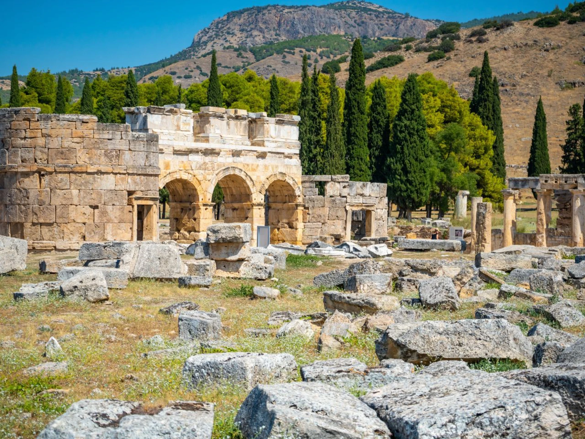 مدينة هيرابوليس الأثرية
