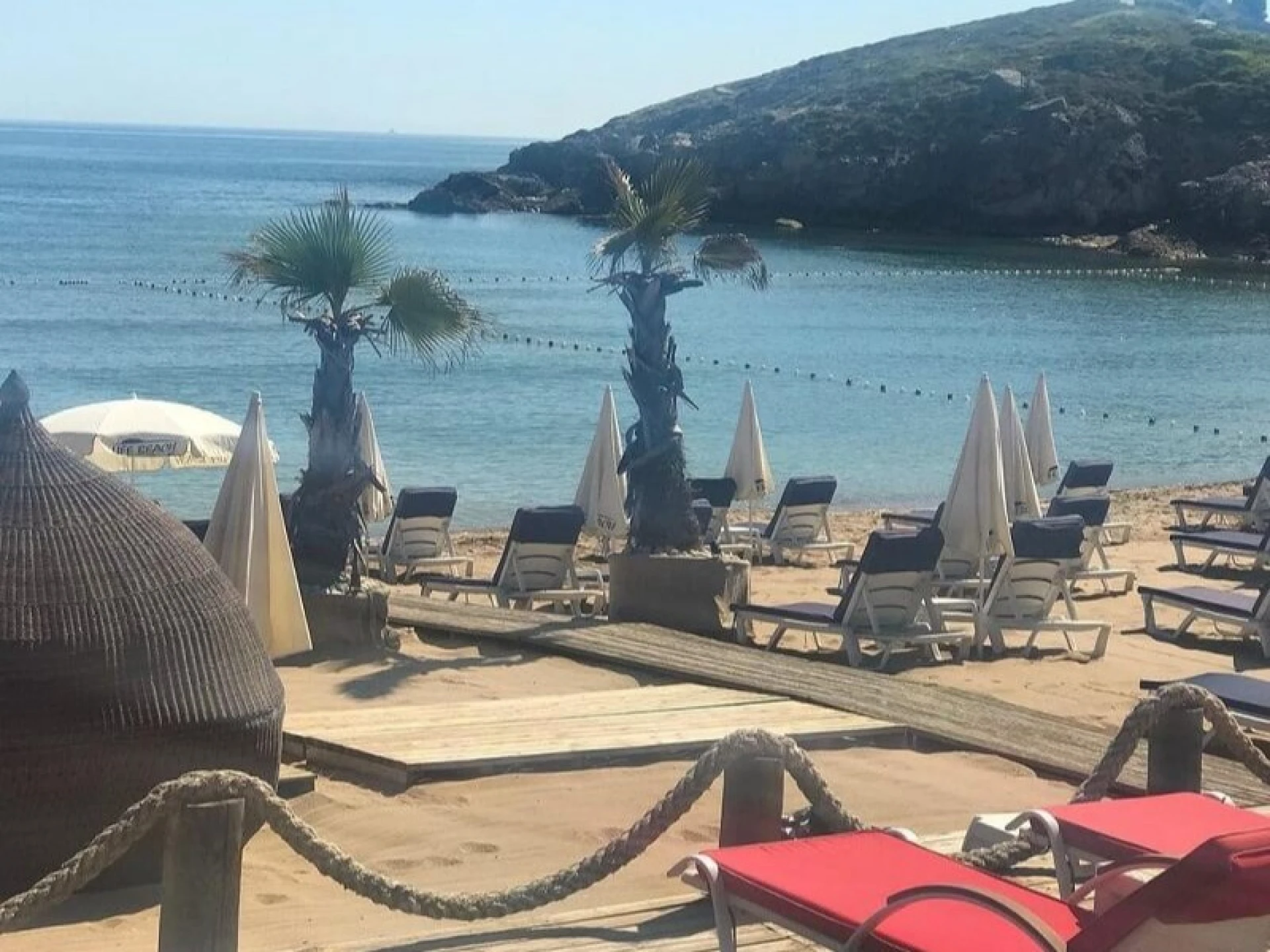شاطئ بايا Baia Beach